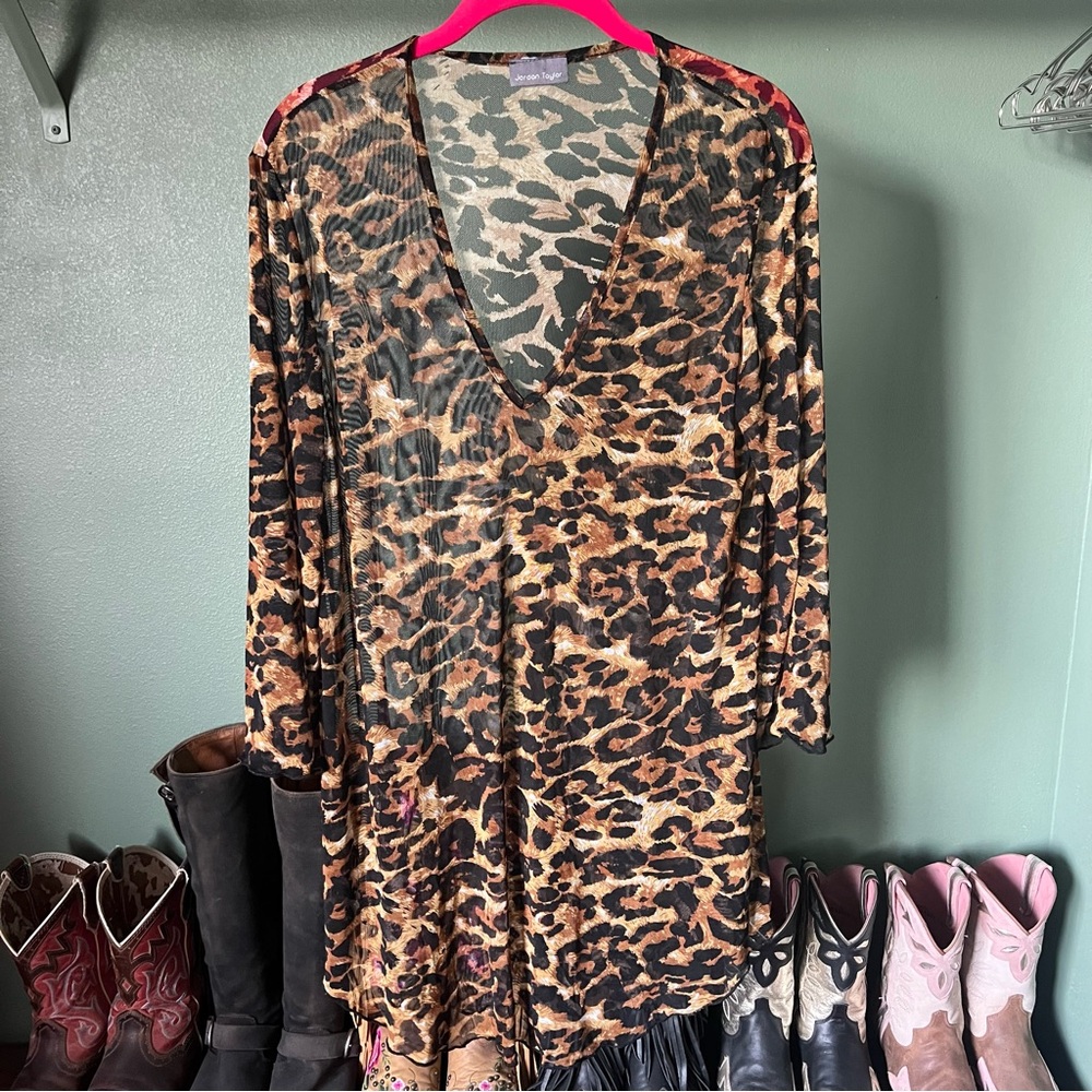 Jordan Taylor Leopard Print Swim Coverup V-Neck Large
